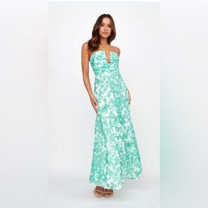HUDA U-WIRE BUST LOW BACK MAXI
DRESS GREEN